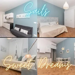  Apartment Homes In Italien